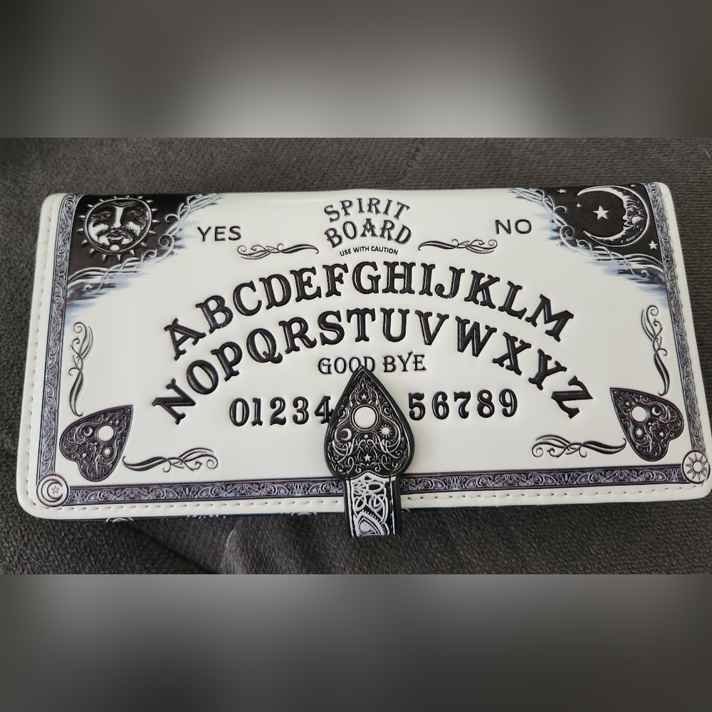 Spirit board wallet